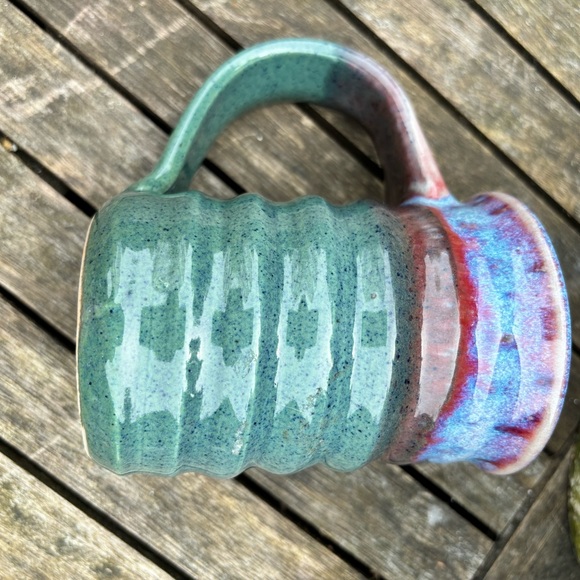 Studio Pottery Coffee Mug With Extra Large Handle - Picture 5 of 6